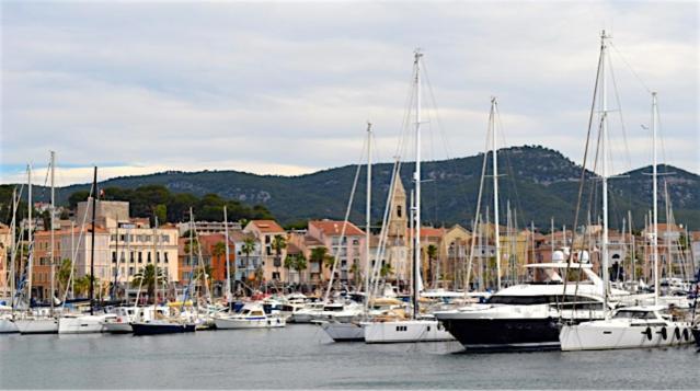 Le murât Six-Fours-les-Plages Exterior foto